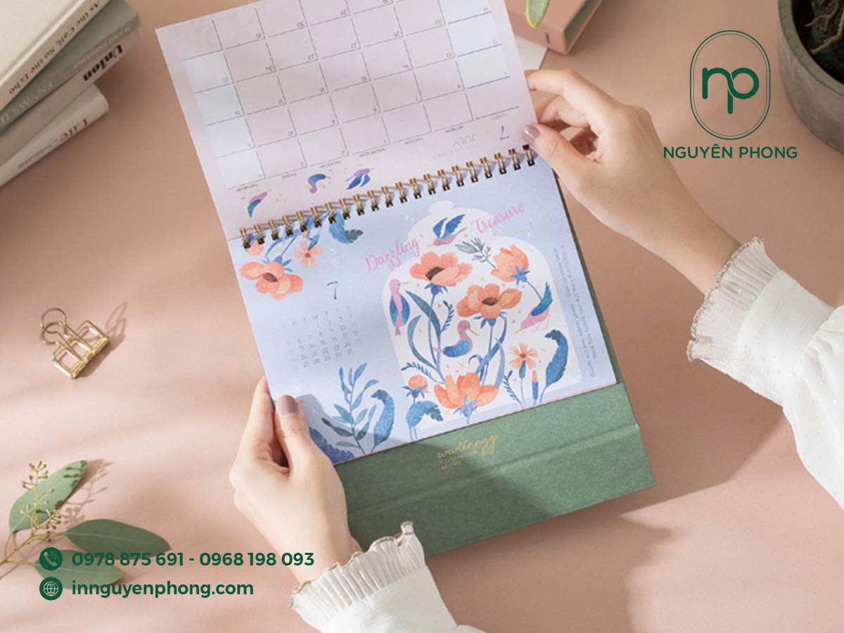 In lịch để bàn có ô ghi chú